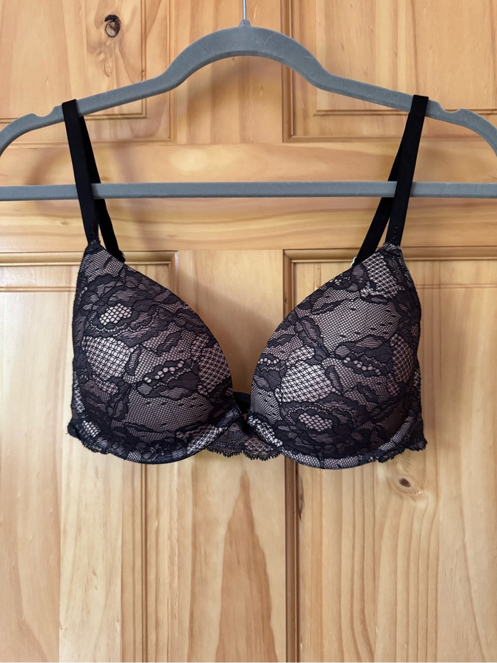 Victoria’s Secret Biofit Demi Uplift black lace bra size 36C
